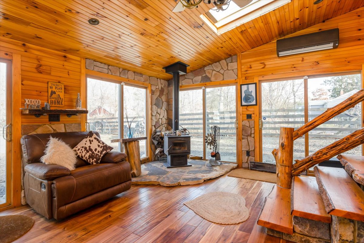 Ridge $550,000
